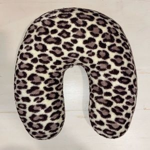 leopard print neck pillow